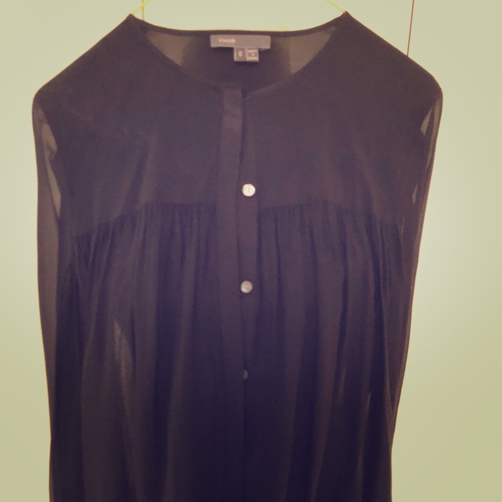 Gorgeous Vince black shirt. Comfy and chic
